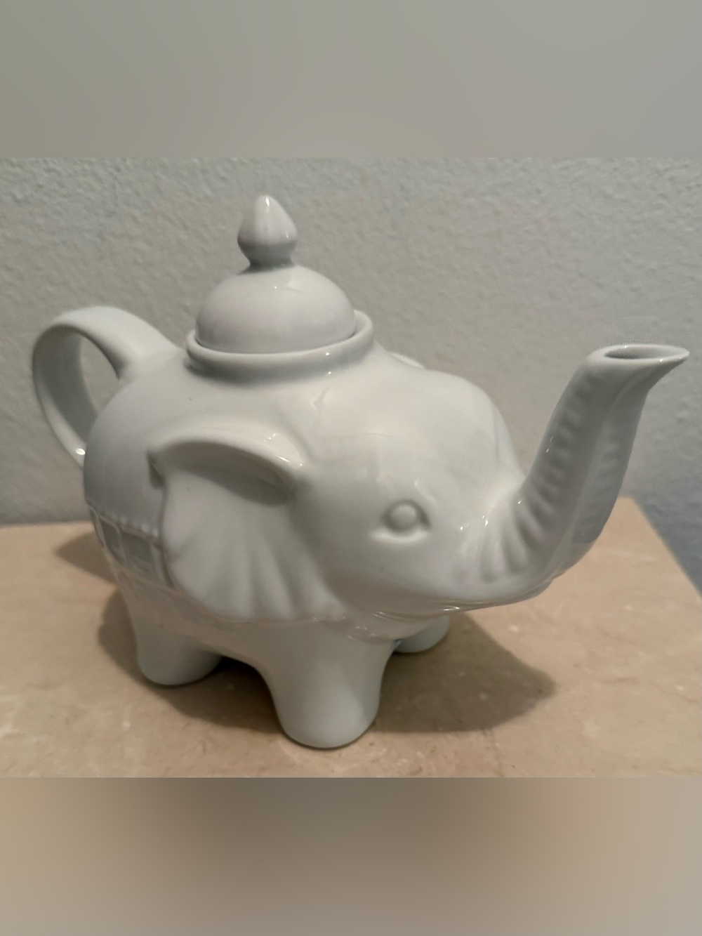 BIA Cordon Bleu white porcelain elephant teapot. “Trunk up" design. 28oz